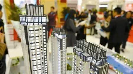 痛 二姨家的表哥9000元房贷断供了,原来步子跨大了真的会摔跟头